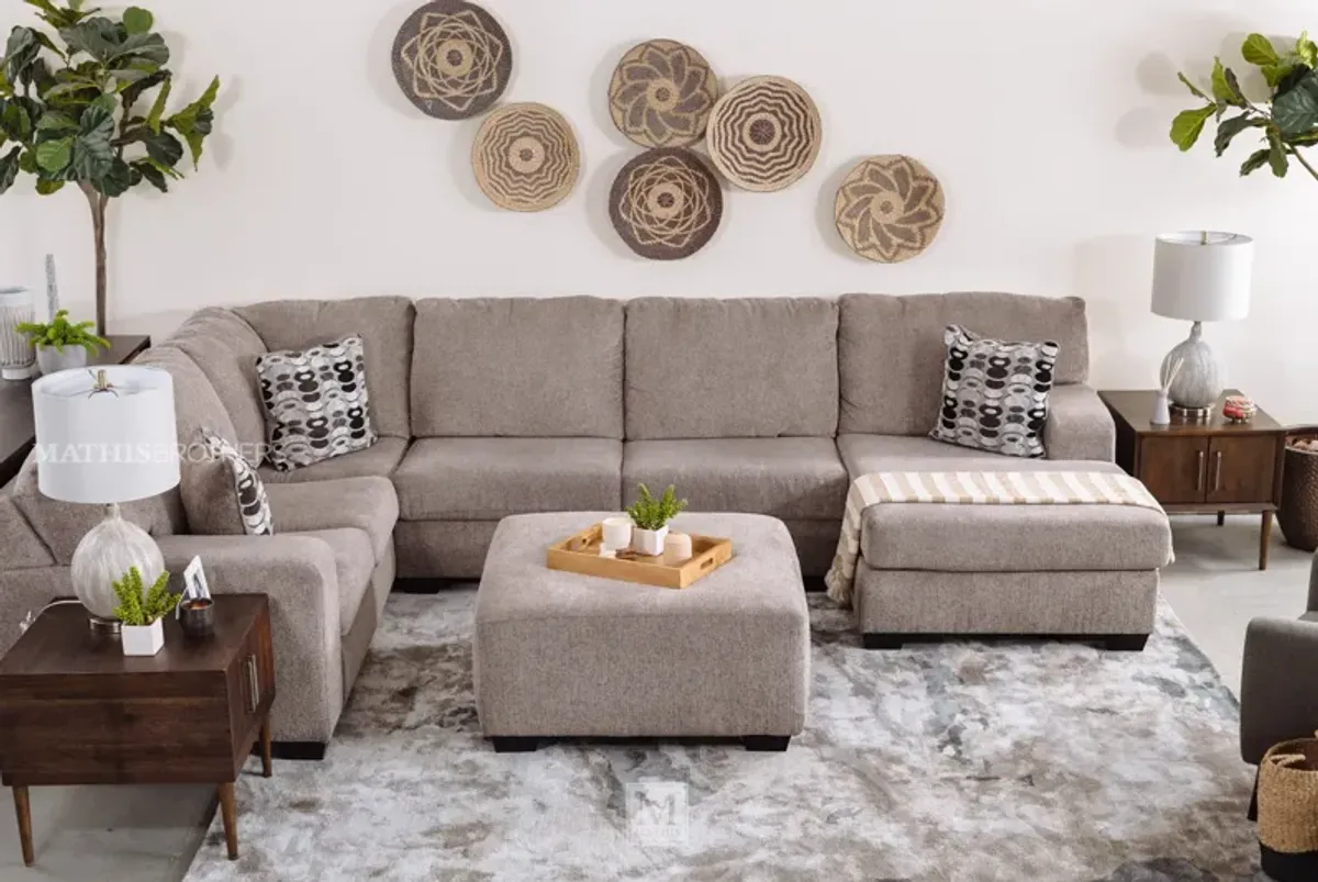 Ballinasloe 3-Piece Sectional with Chaise