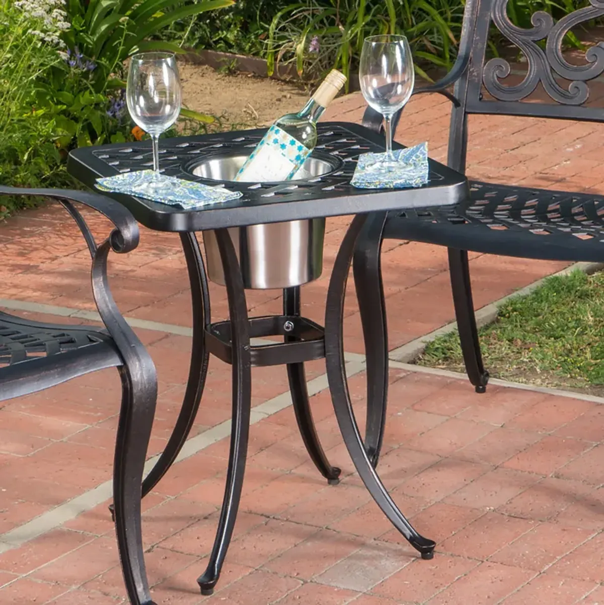 Cast Aluminum Bistro Table with Ice Bucket for Summer Dining