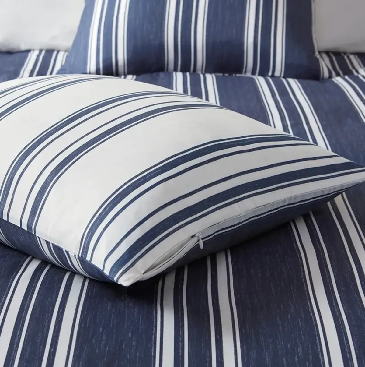 Gracie Mills Thais Farmhouse Reversible Striped Comforter Set