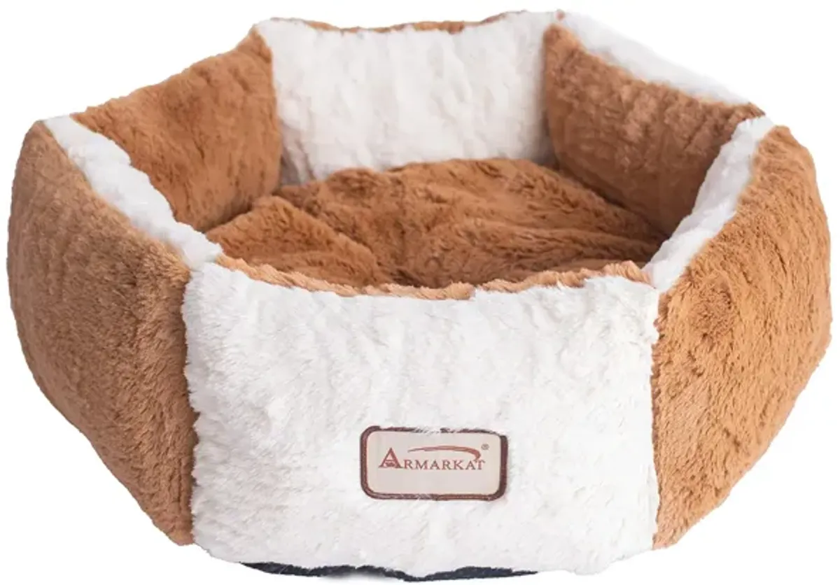 Aeromark Int'l Inc.Armarkat Pet Bed, C02NZS/MB, Brown & Ivory