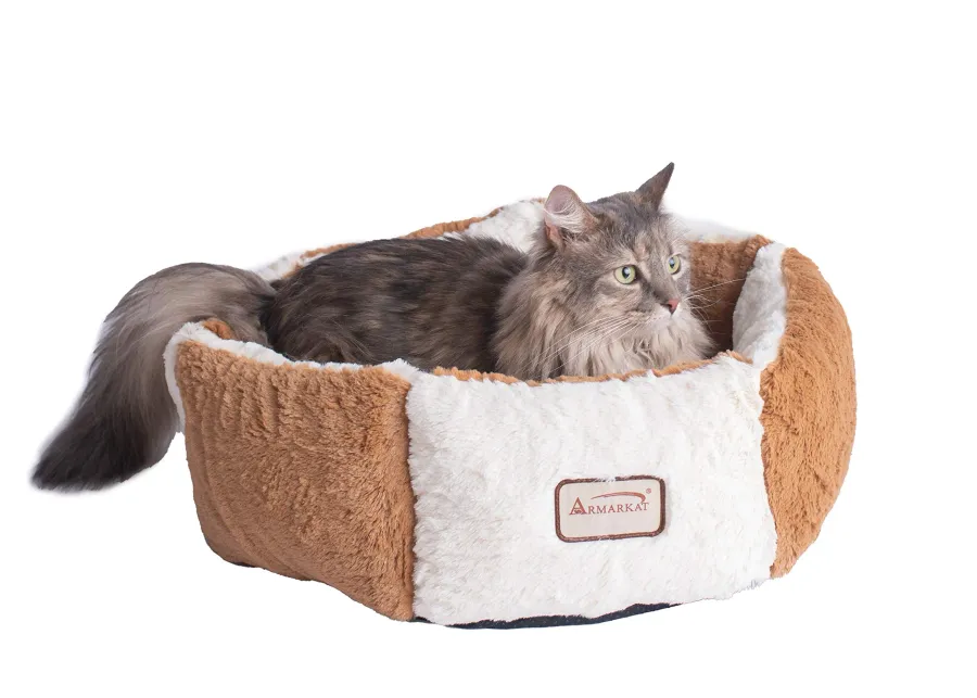 Aeromark Int'l Inc.Armarkat Pet Bed, C02NZS/MB, Brown & Ivory