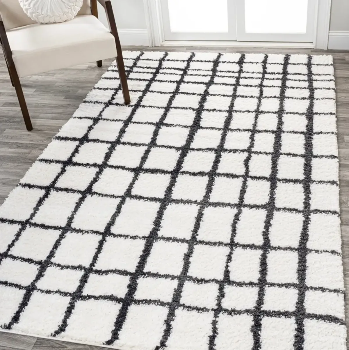 Arenal Geometric Grid Shag Area Rug