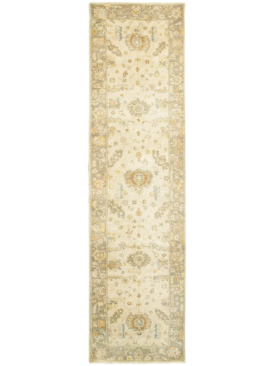 Palace 2'6" x 10' Beige Rug