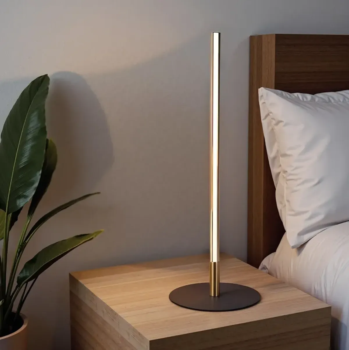 Dimond Black LED Table Lamp with On/Off Switch Round Metal Base