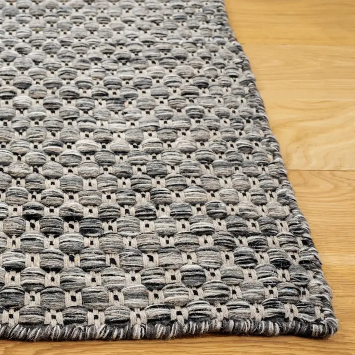 VERMONT 808 GREY 2'-3' x 8' Runner Rug