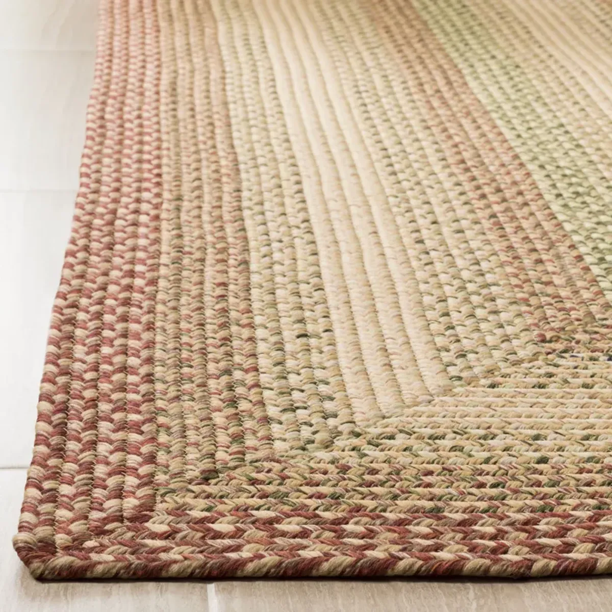 BRAIDED Hand Woven 2' x 4' area rug