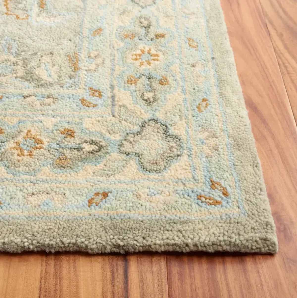 HERITAGE 227 GREEN  6' x 6' Square Square Rug