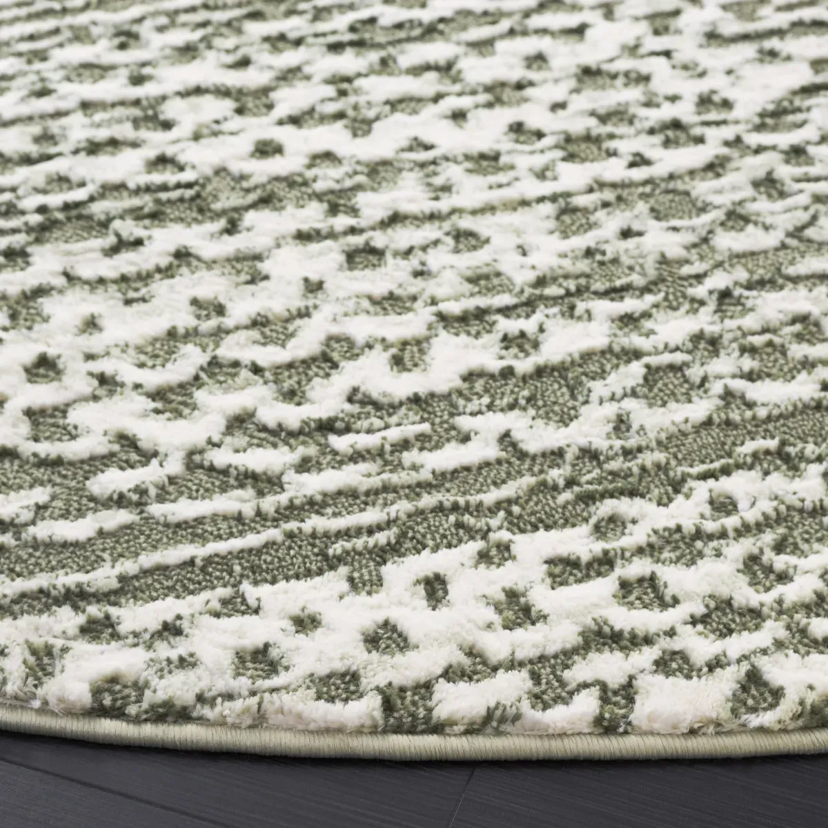 REVIVE 124 SAGE  6'-7' x 6'-7' Round Round Rug