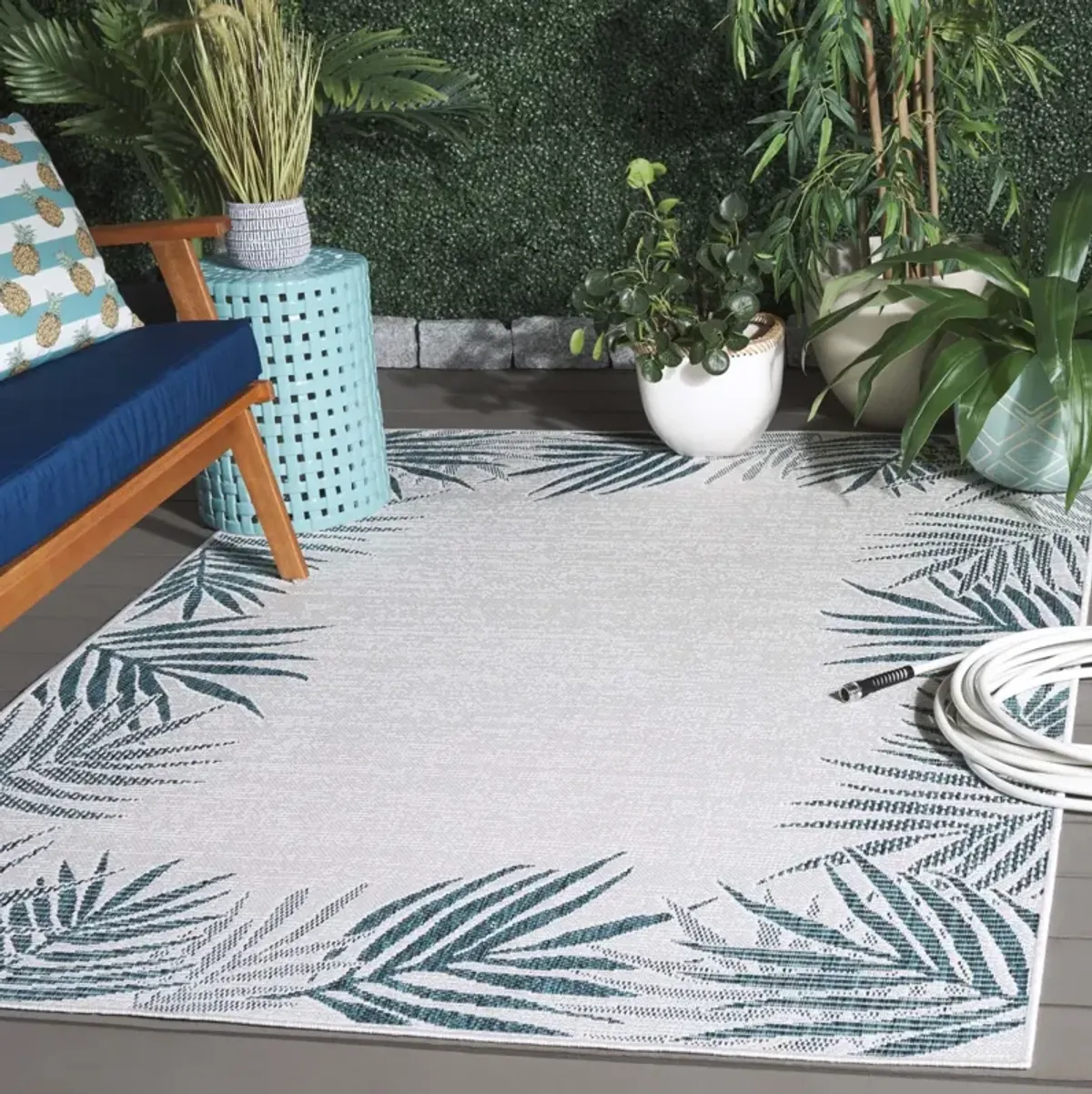 BEACH HOUSE 262 BLUE  6'-7' X 6'-7' Square Square Rug