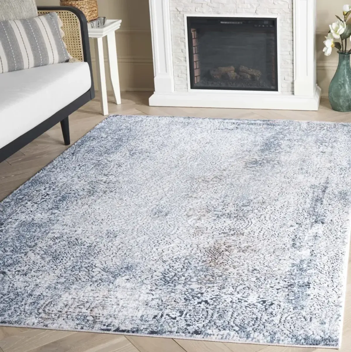 PARKER 118 BLUE  4' x 6' Small Rectangle Rug