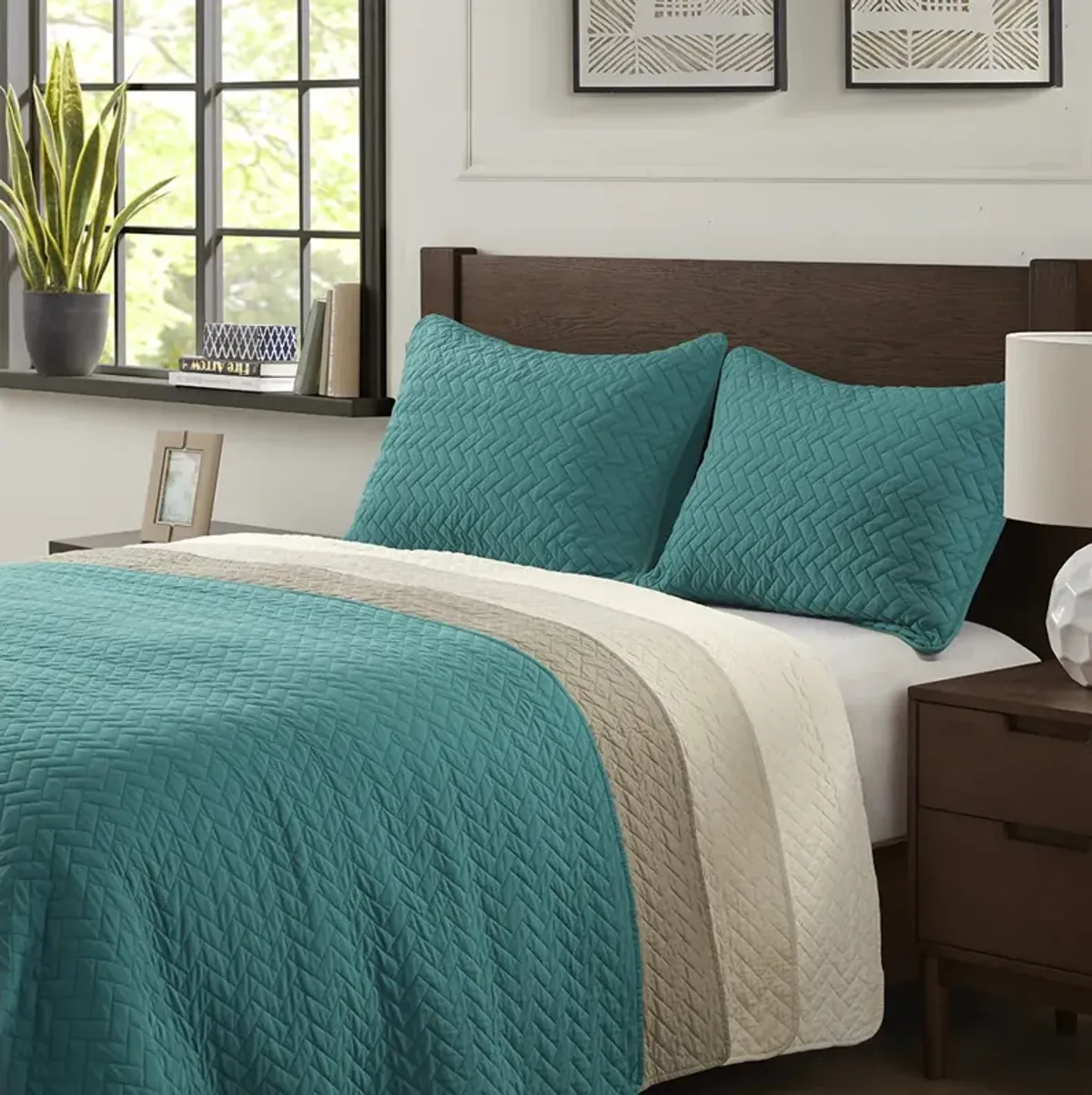 Hampton Hill Velvet Touch Peacock 3 Piece Luxurious Oversized Quilt Set