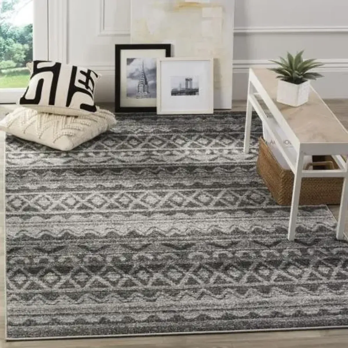 Adirondack Contemporary Ivory / Charcoal 2'-6" X 4' Powerloomed Rug