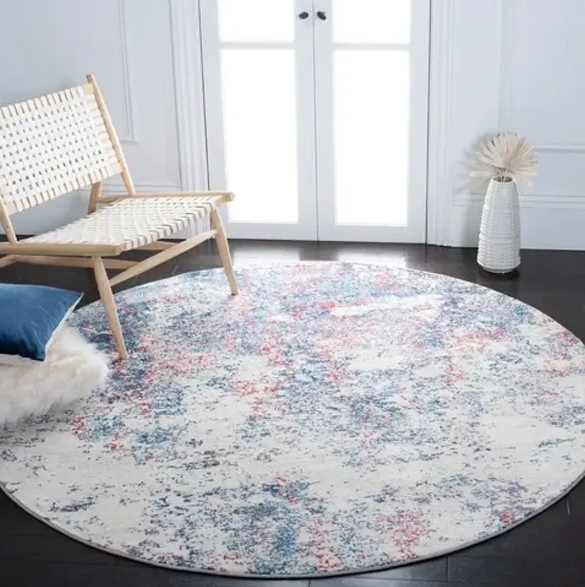 Brentwood 822 Navy / Red 3' X 3' Round Round Powerloomed Rug