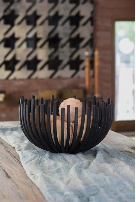 Webbed Bowl Circle (Blackened Iron)