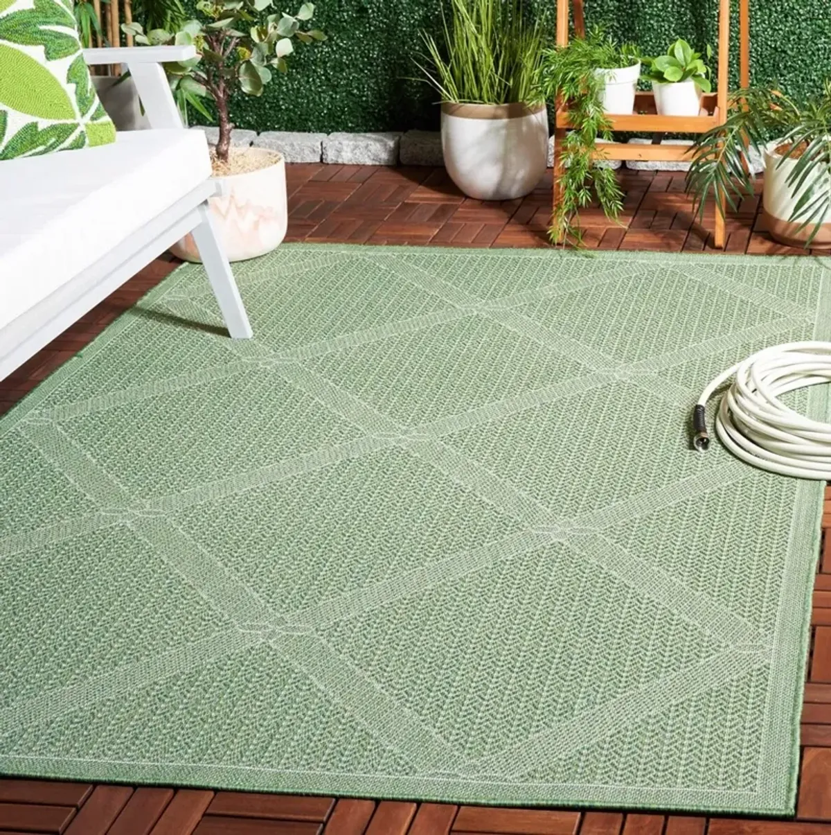 BERMUDA  851 Green 8' X 10' Large Rectangle Rug