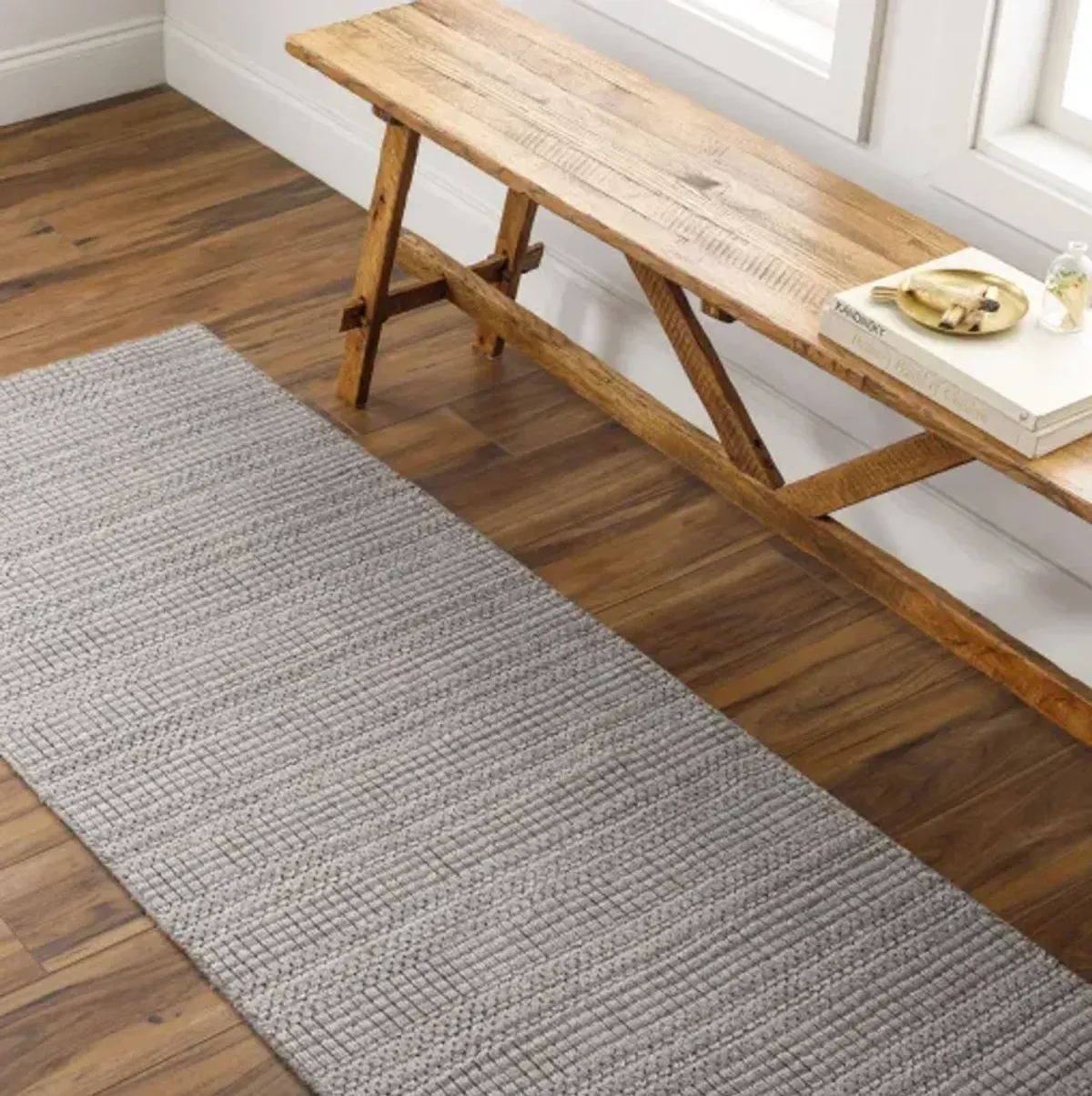 Hickory HCK-2304 2'6" x 8' Rug