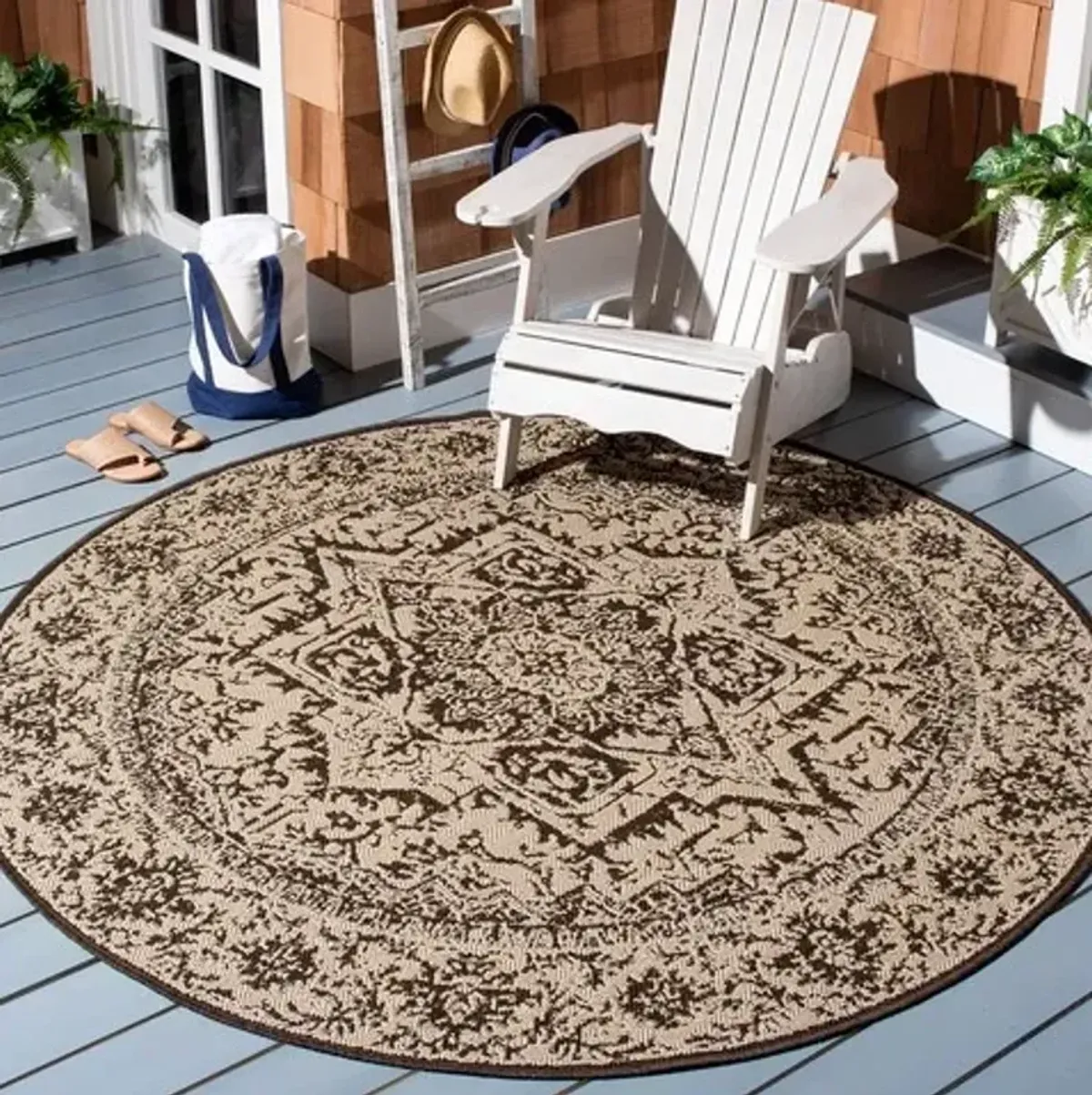 Safavieh BEACH HOUSE Collection BHS139U-6R Creme / Brown 6'-7" X 6'-7" Round