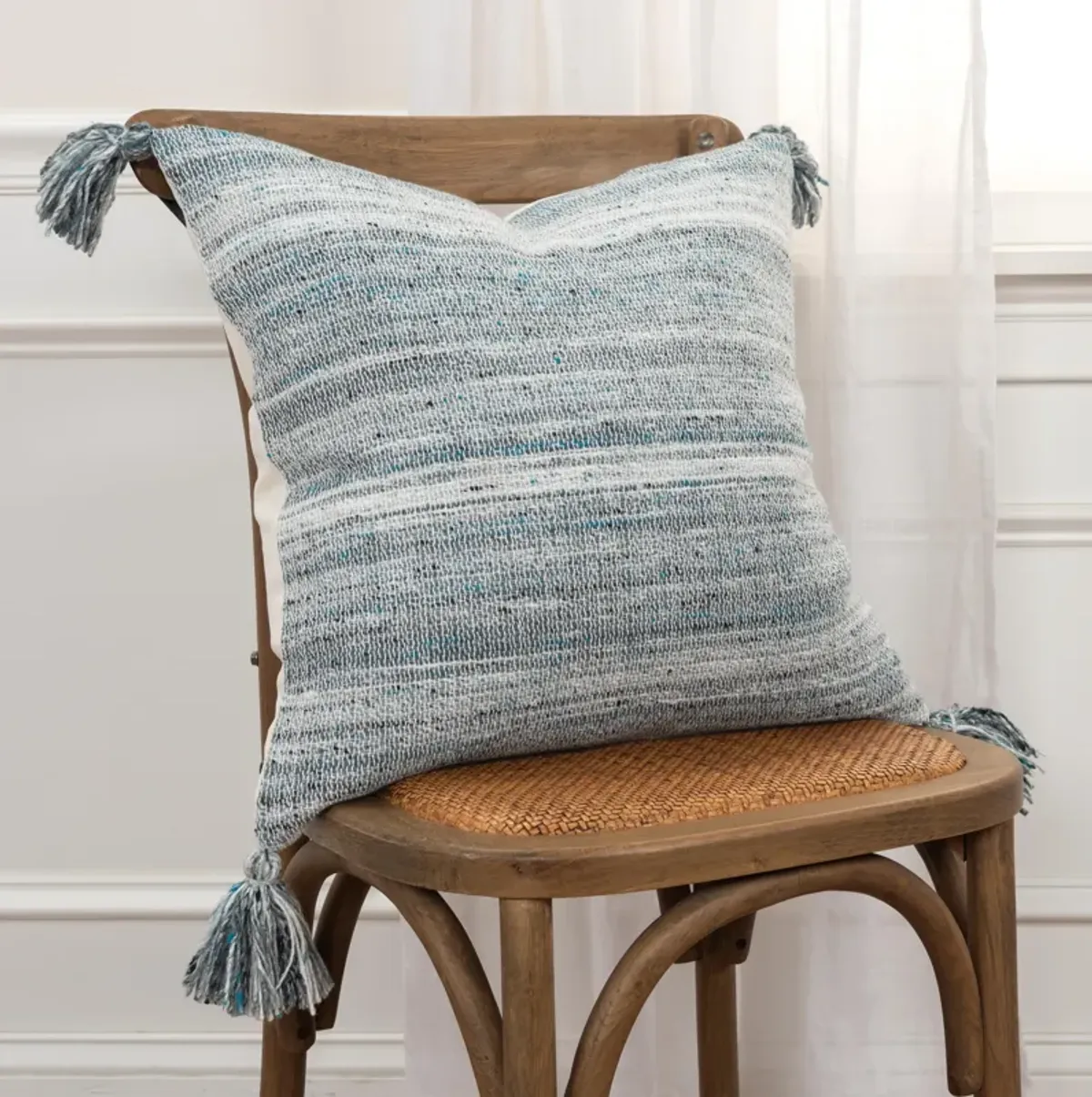 INDOOR OUTDOOR Mottled Blue Pillow