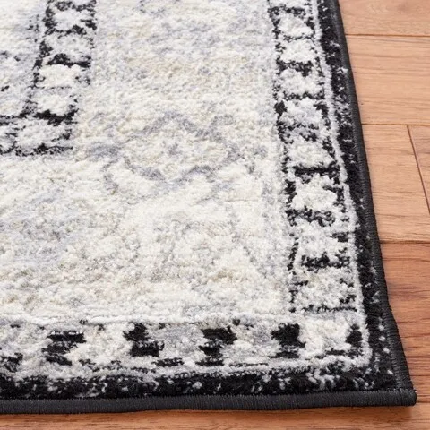 Brentwood 851 Black / Grey 4' X 6' Small Rectangle Powerloomed Rug