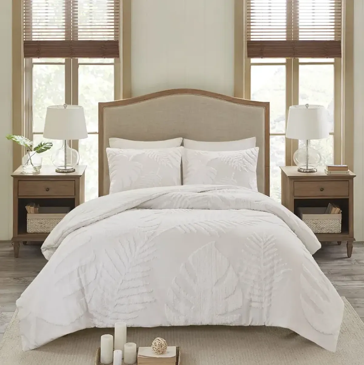 Madison Park Bahari Off-White 3 Piece Tufted Cotton Chenille Palm Duvet Cover Set