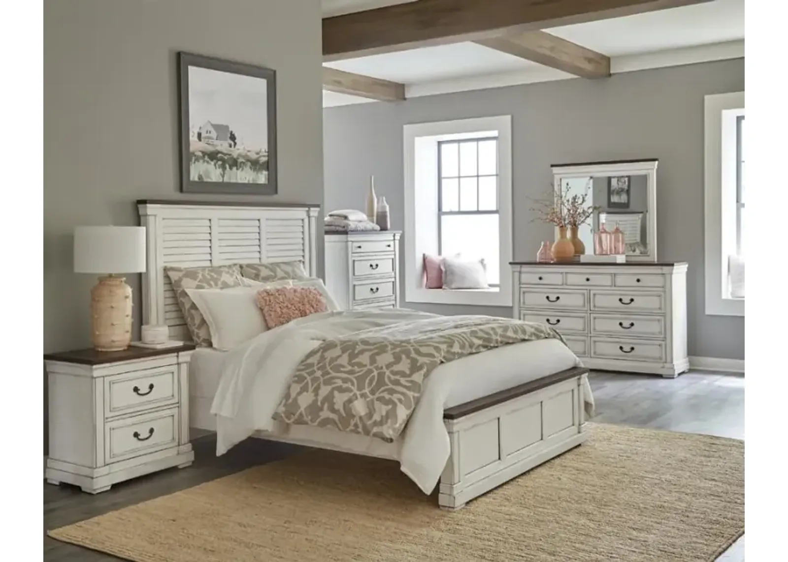 Hillcrest 4-piece Queen Panel Bedroom Set White and Dark Rum