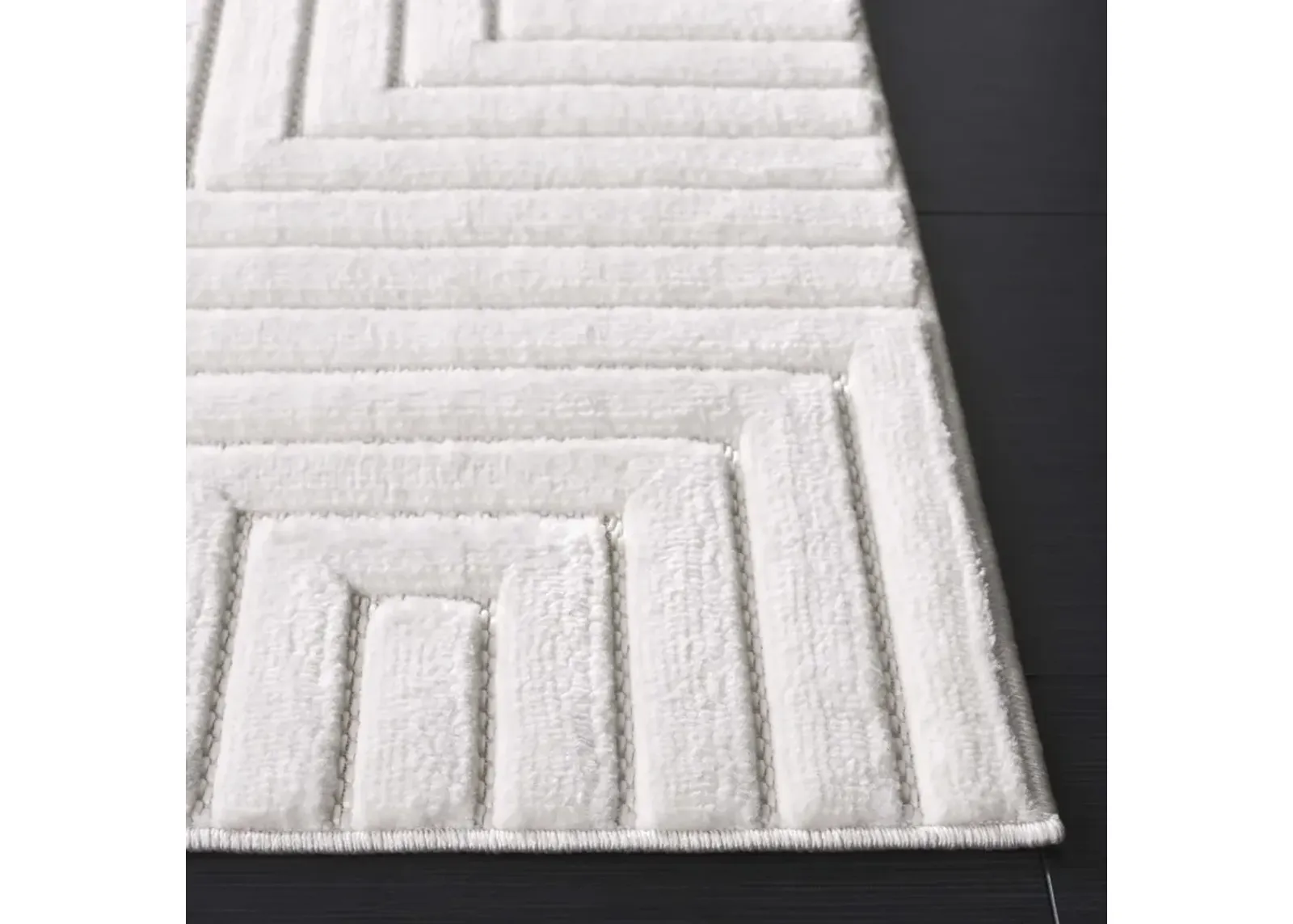 SELENA 662 IVORY 6'-7' x 6'-7' Square Square Rug