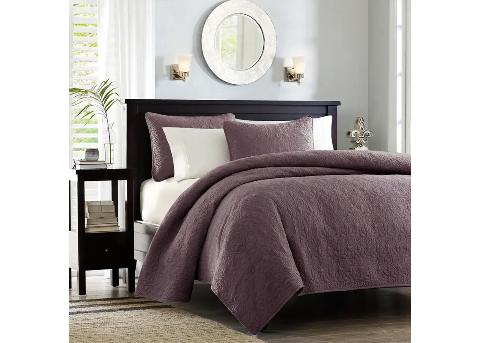 Madison Park Quebec Purple Reversible Quilt Set