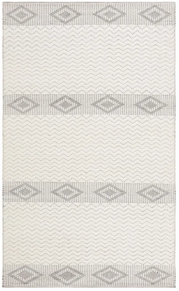 NATURA Hand Woven 6' x 9' area rug