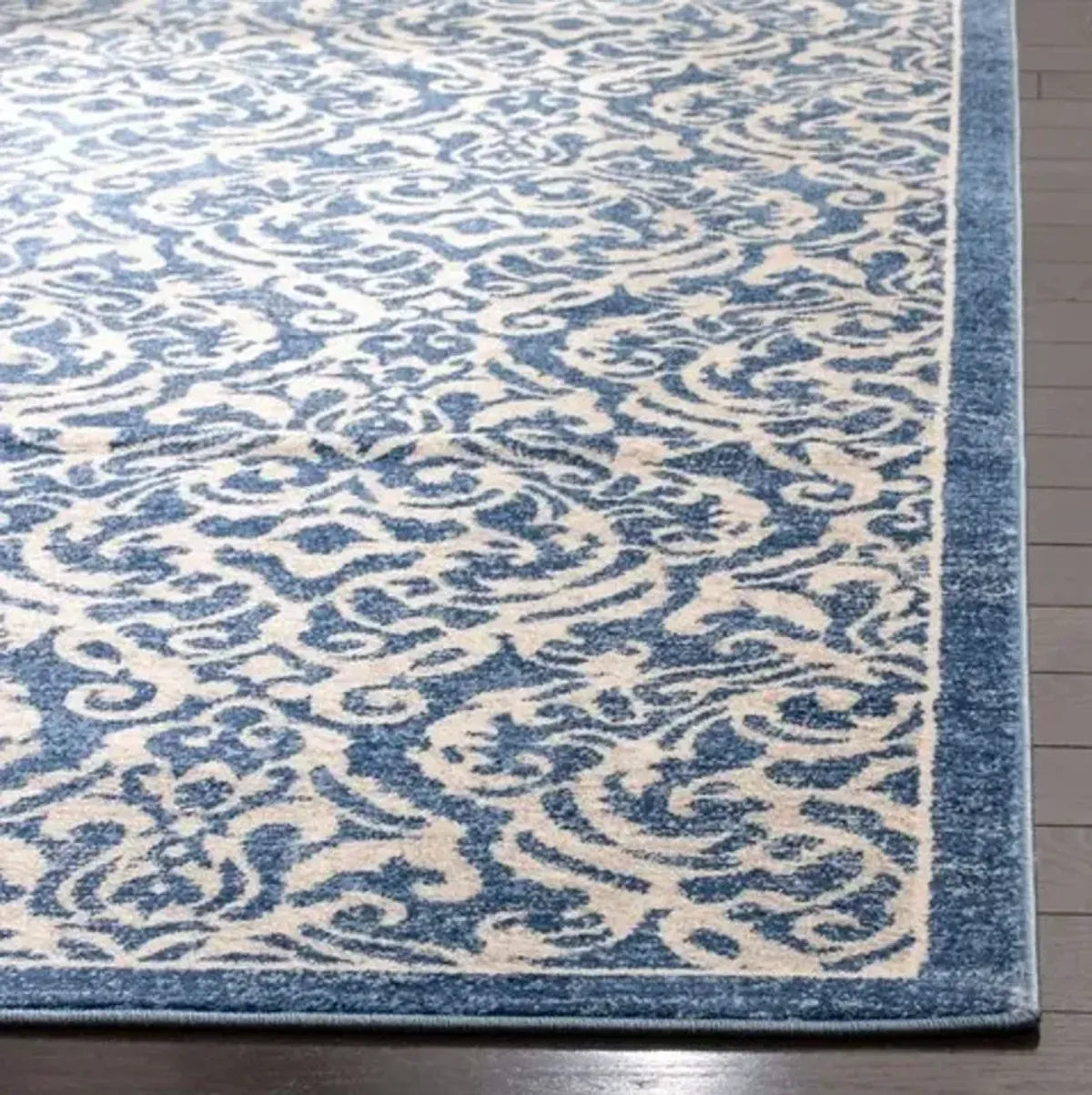 Brentwood 810 Navy / Creme 2' X 4' Accent Powerloomed Rug