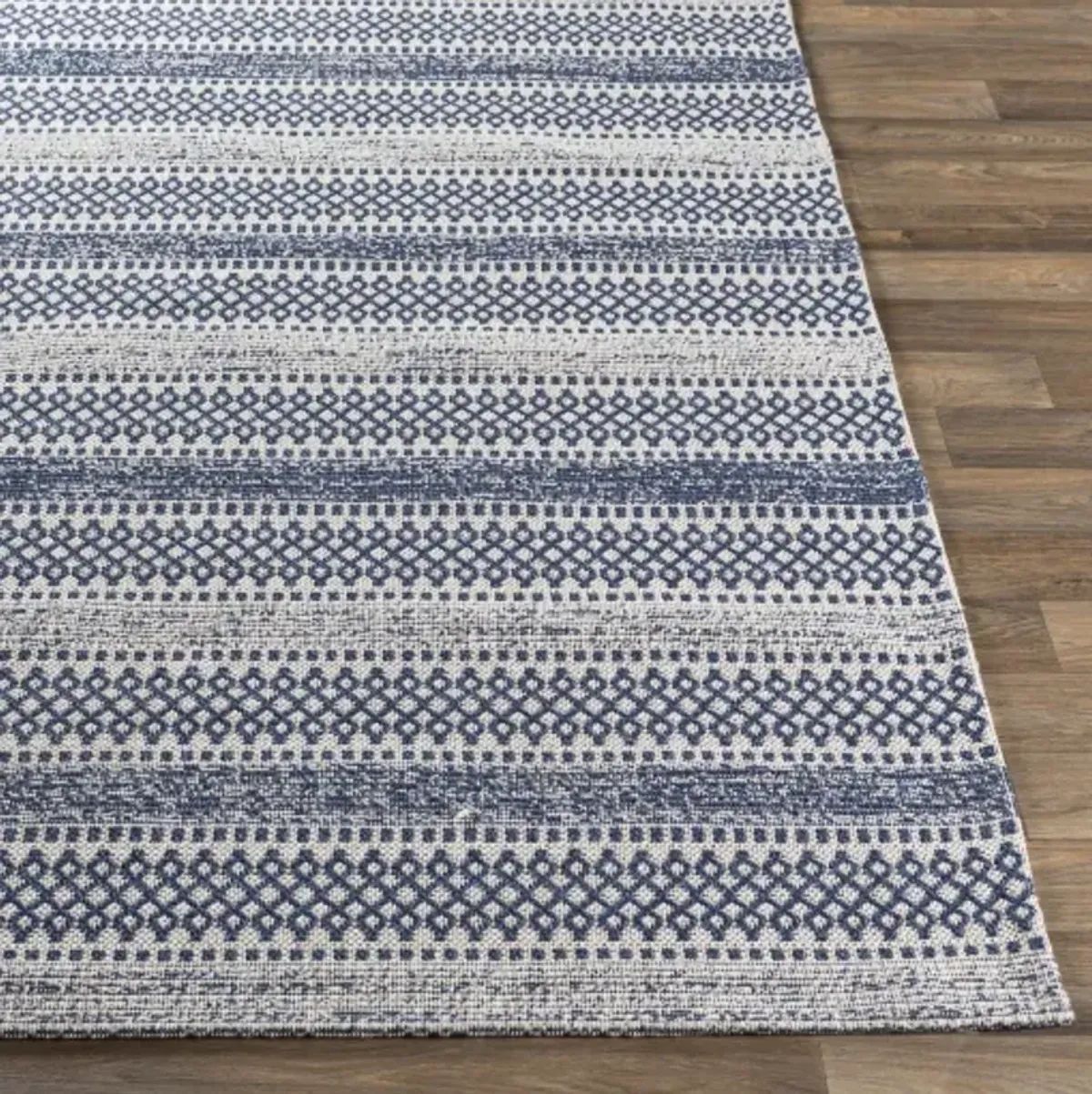 La Casa 2' x 2'9" Rug