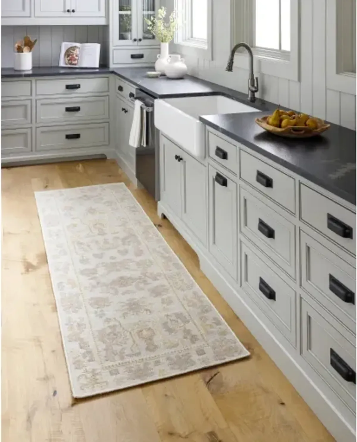 Revere RVE-2310 9' x 12' Handmade Rug