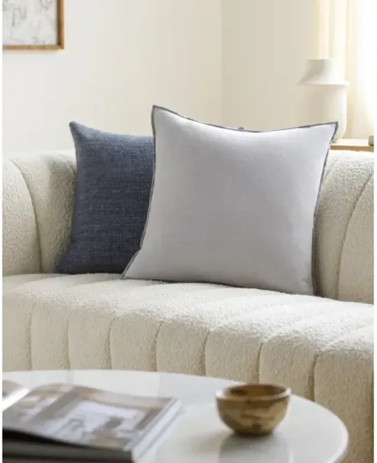 Merrow MEW-002 18"L x 18"W Accent Pillow  - Poly Insert