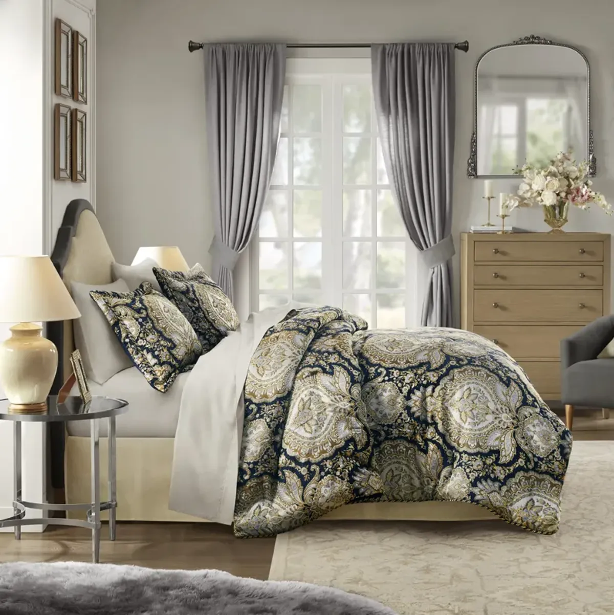 Croscill Classics Valentina Navy 4 Piece Comforter Set