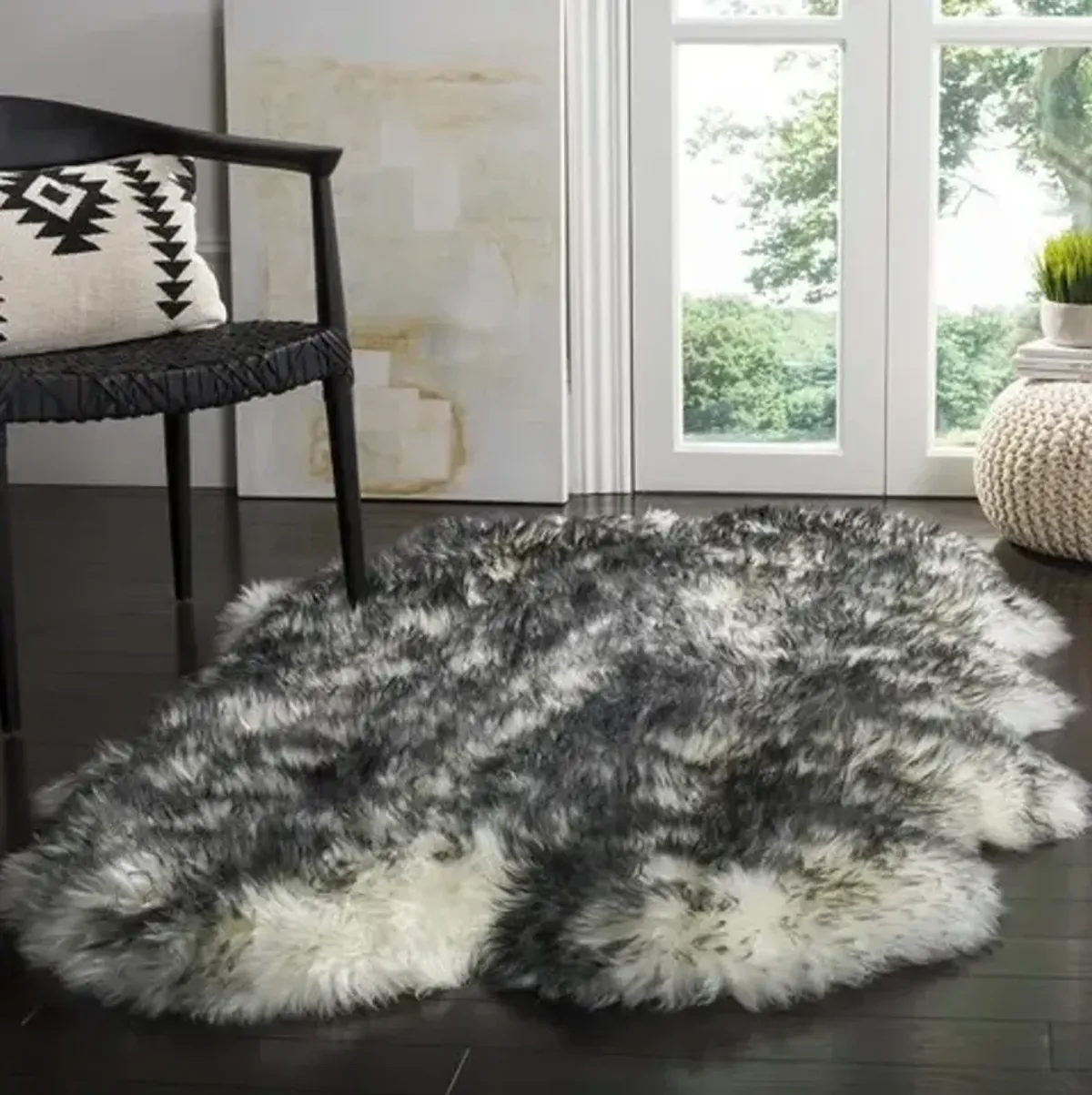 SHEEP SKIN 121 Black  3'-7' x 6'-0' Small Rectangle Rug