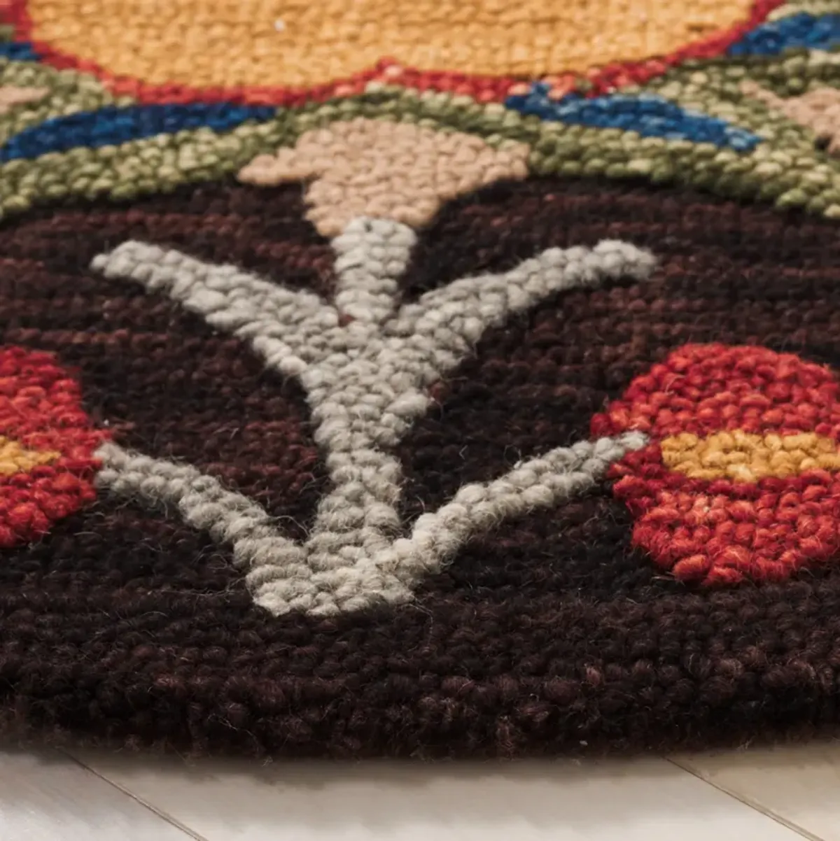 BLOSSOM Hand Tufted 6' x 6' Round area rug