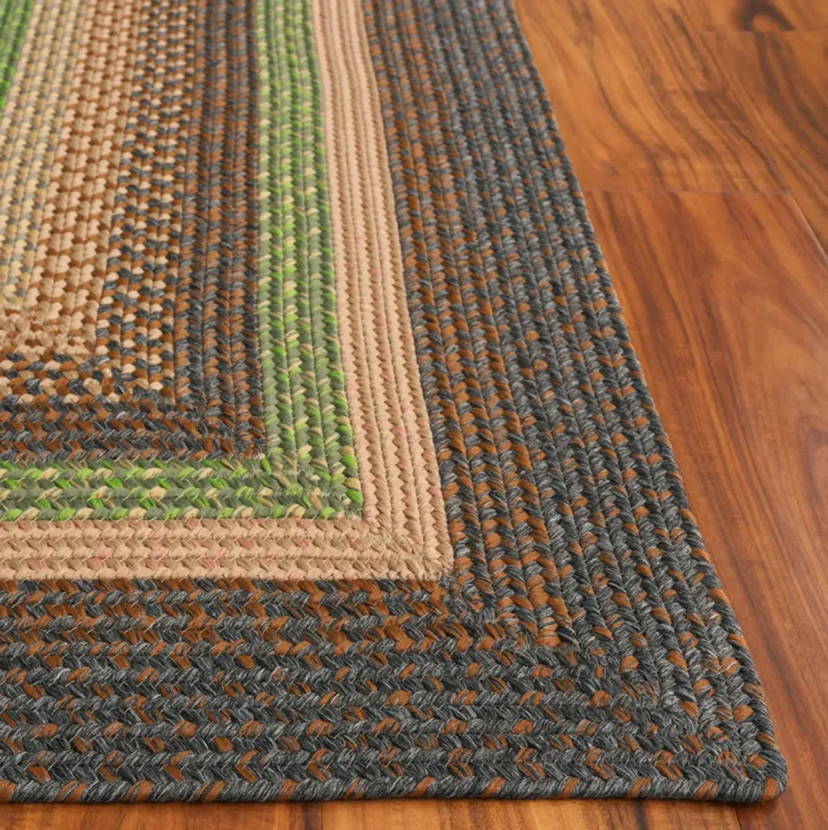 BRAIDED Hand Woven 3' x 5' area rug