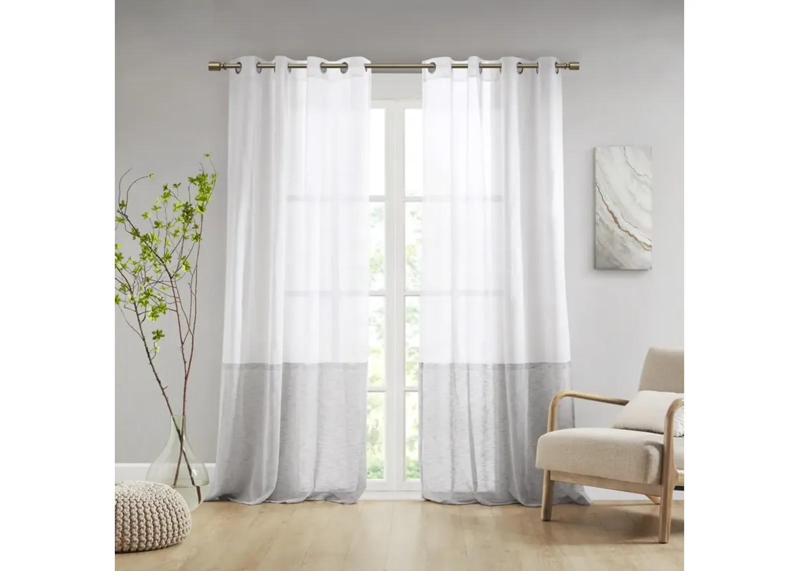 Croscill Casual Romo White/Grey Dual-colored Curtain Panel (Single)