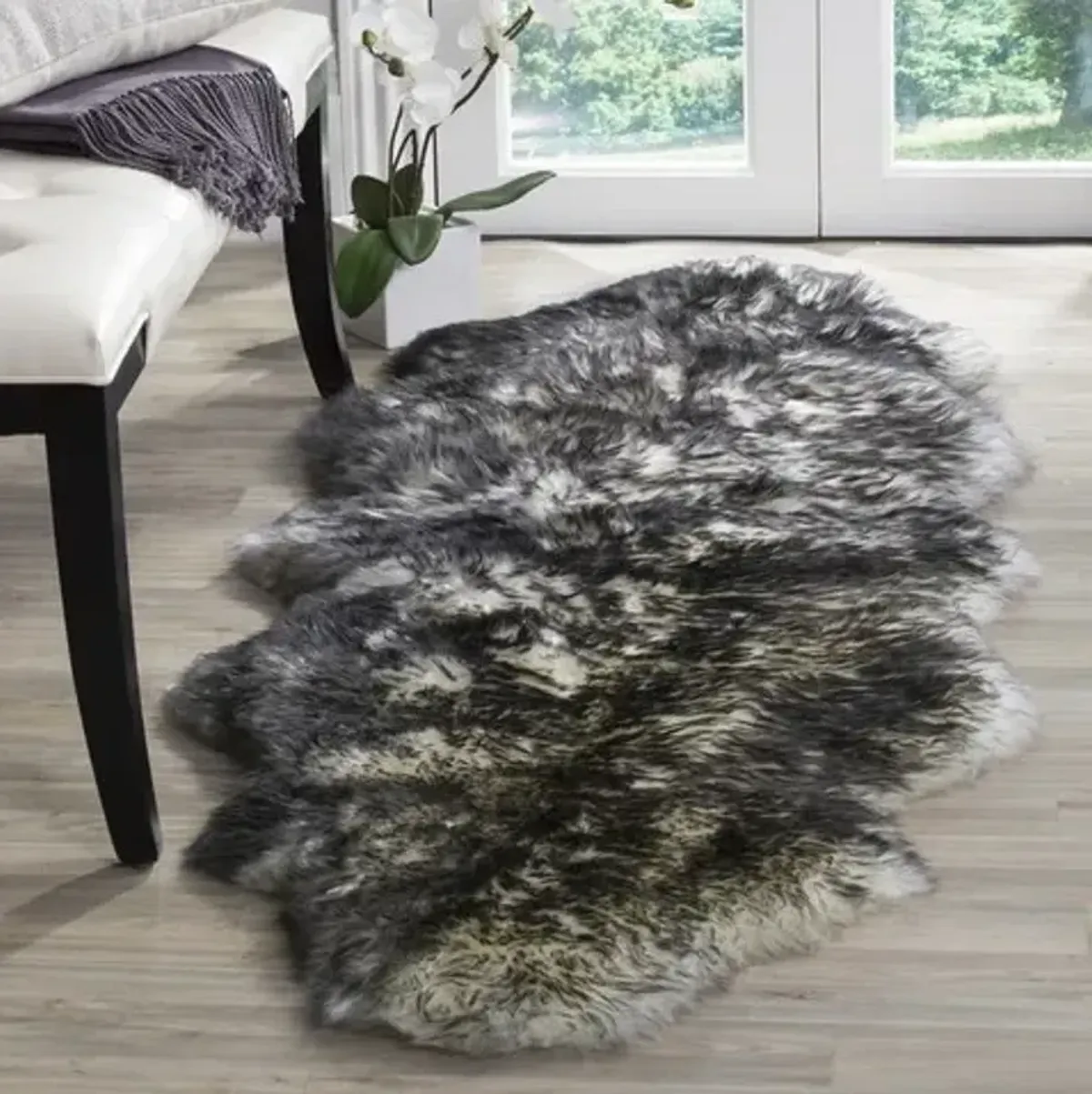 SHEEP SKIN 121 Black  2' X 6' Runner Rug