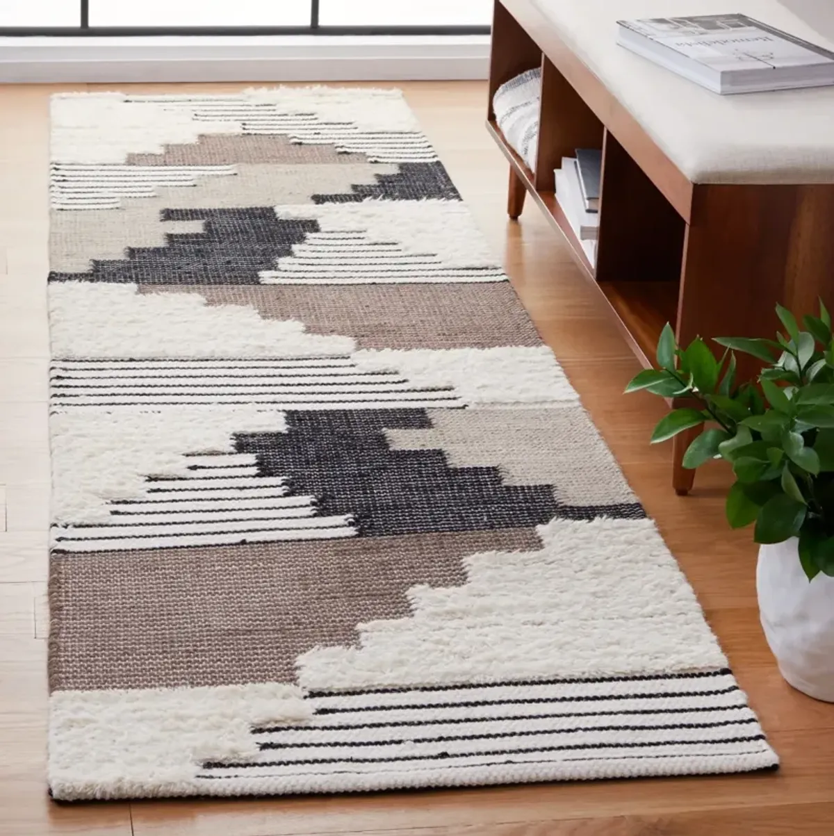 KENYA 278 BLACK  2'-3' x 16' Runner Rug