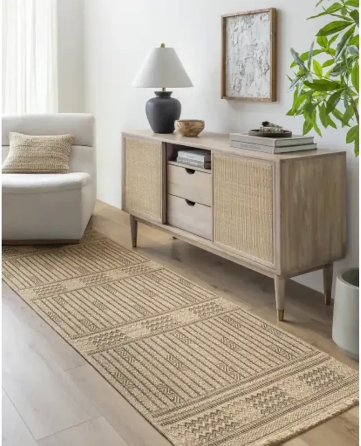 Mirage MGE-2309 2'7" x 7' Machine Woven Rug