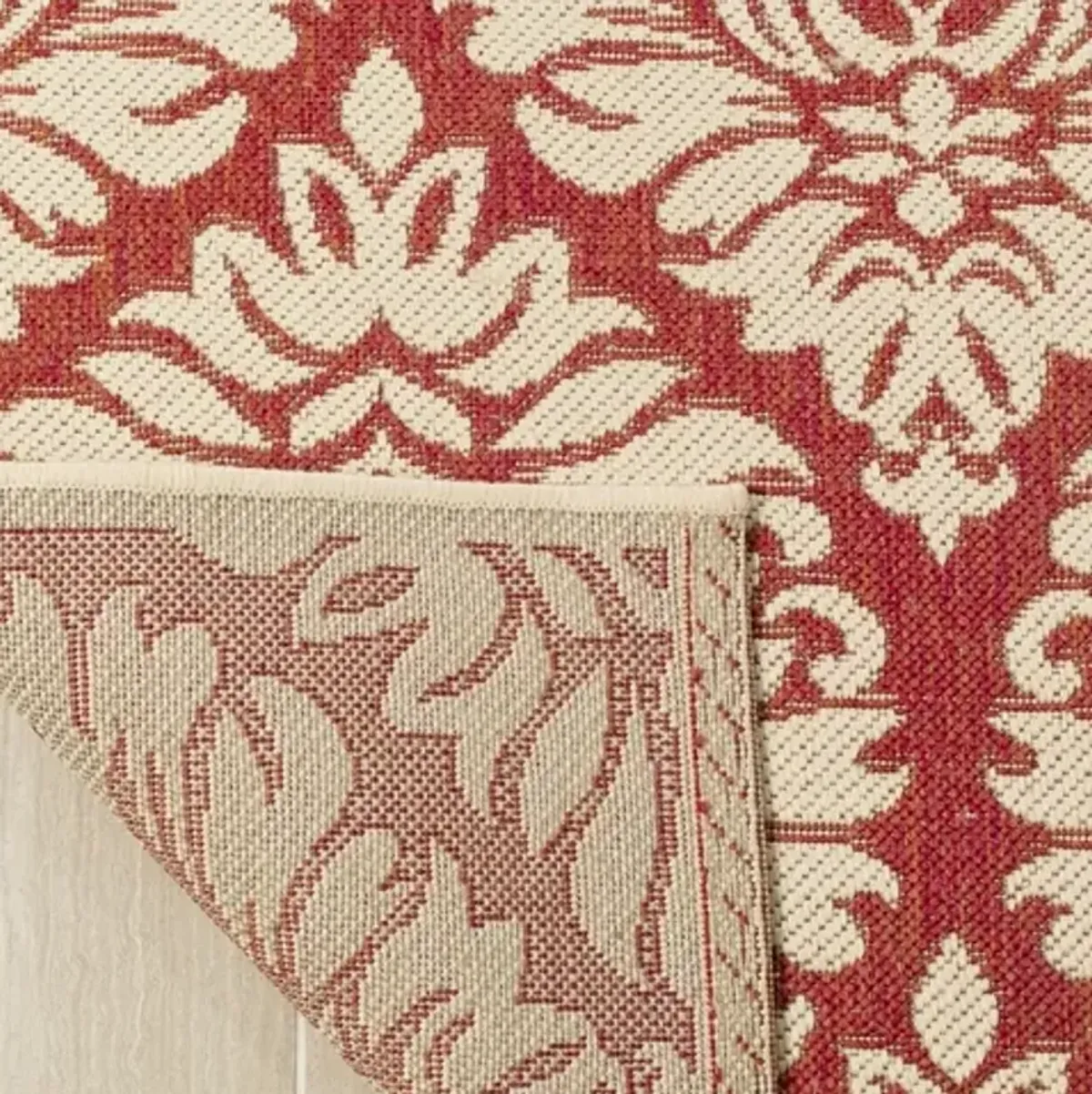 LINDEN 135 Collection LND135Q-5 Red / Creme 5'-3" X 7'-6"