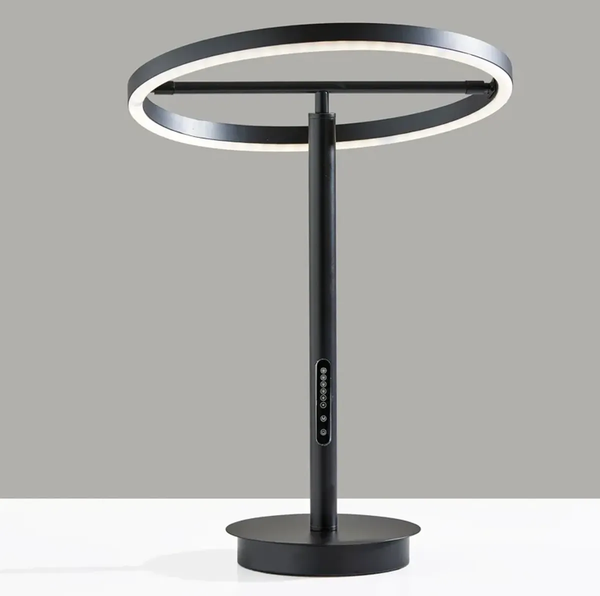 Falcon LED Table Lamp w. Smart Switch