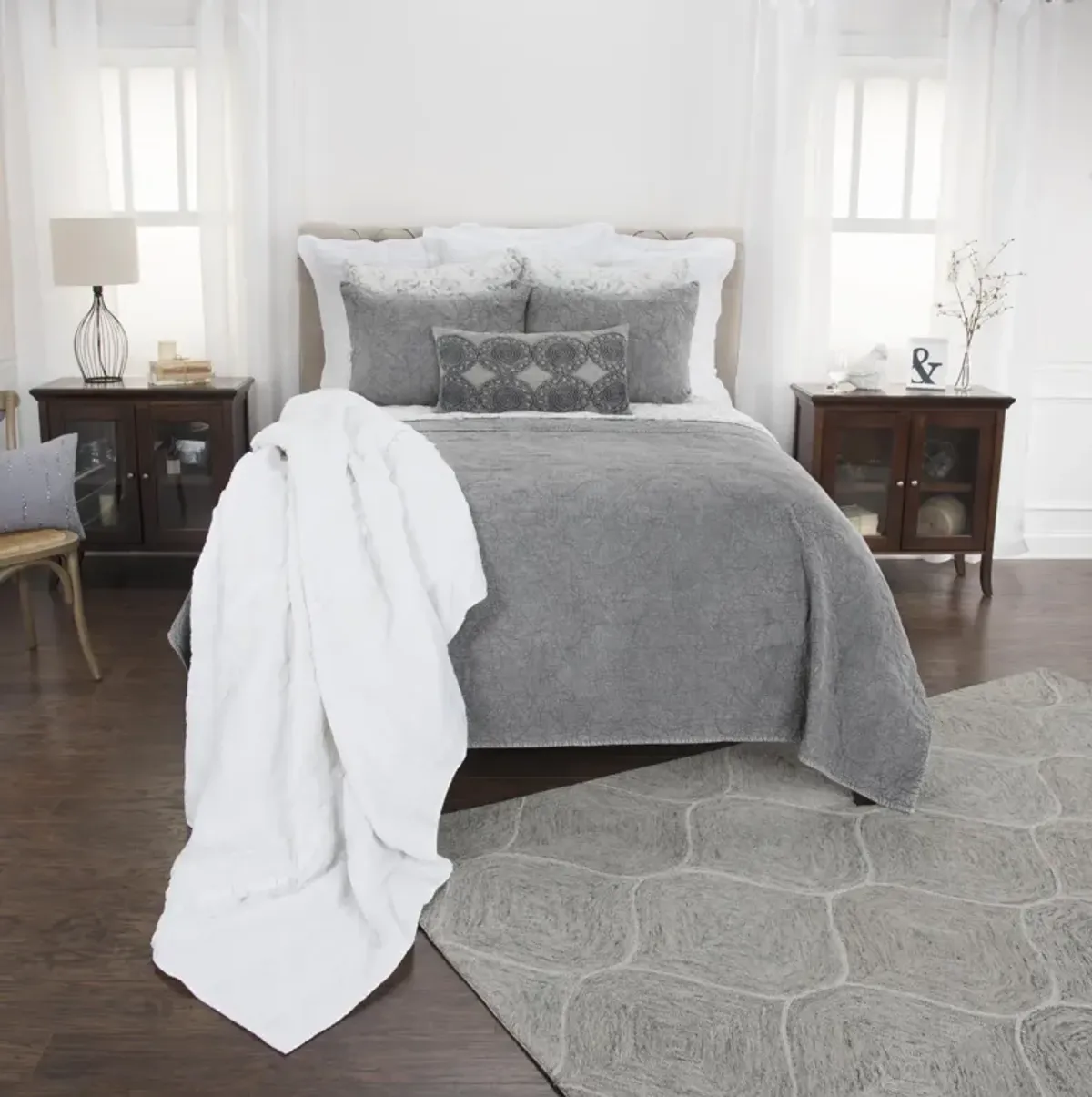 Anthony King Medallion Solid Gray Quilt