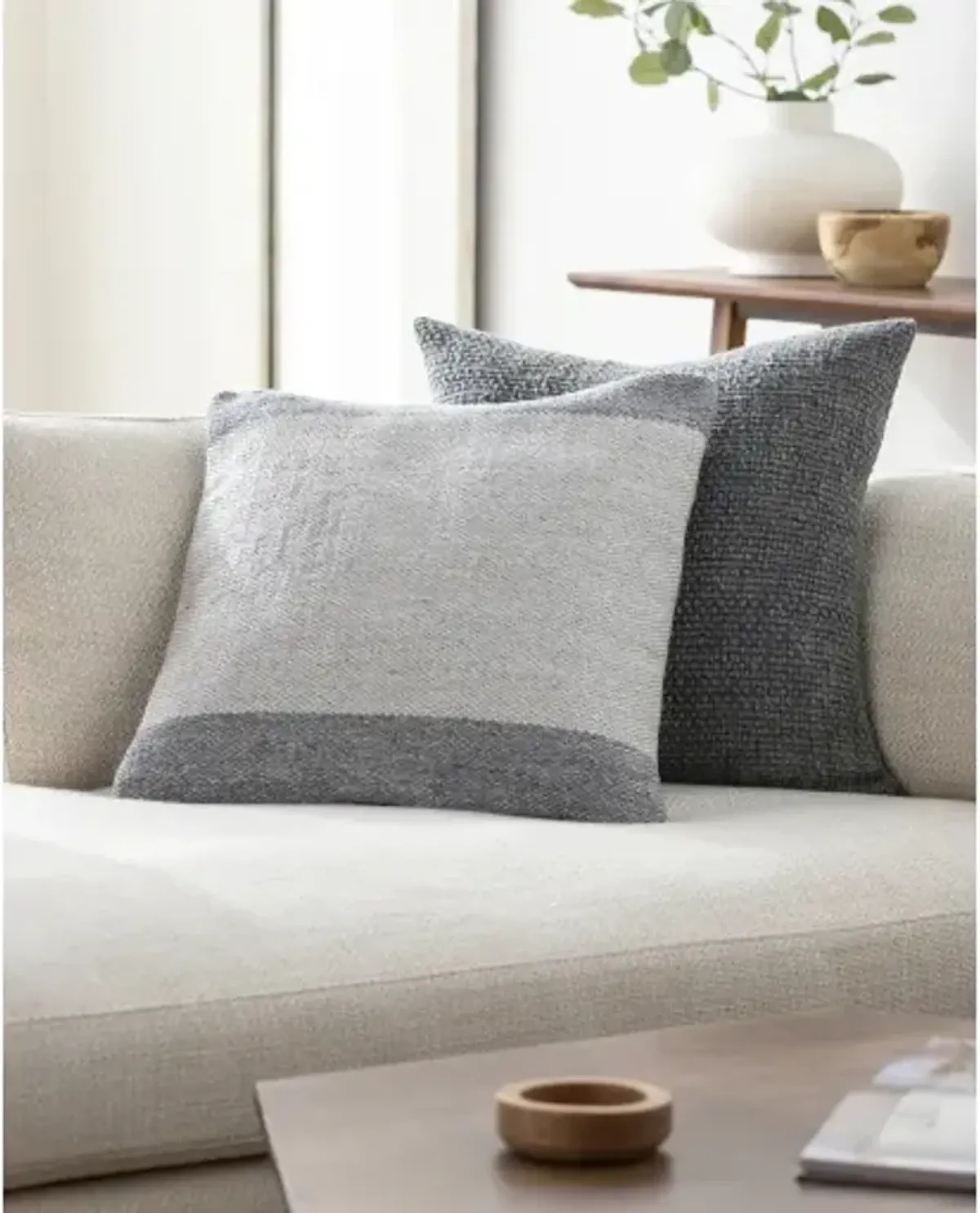 Latvia LAV-001 18"L x 18"W Accent Pillow