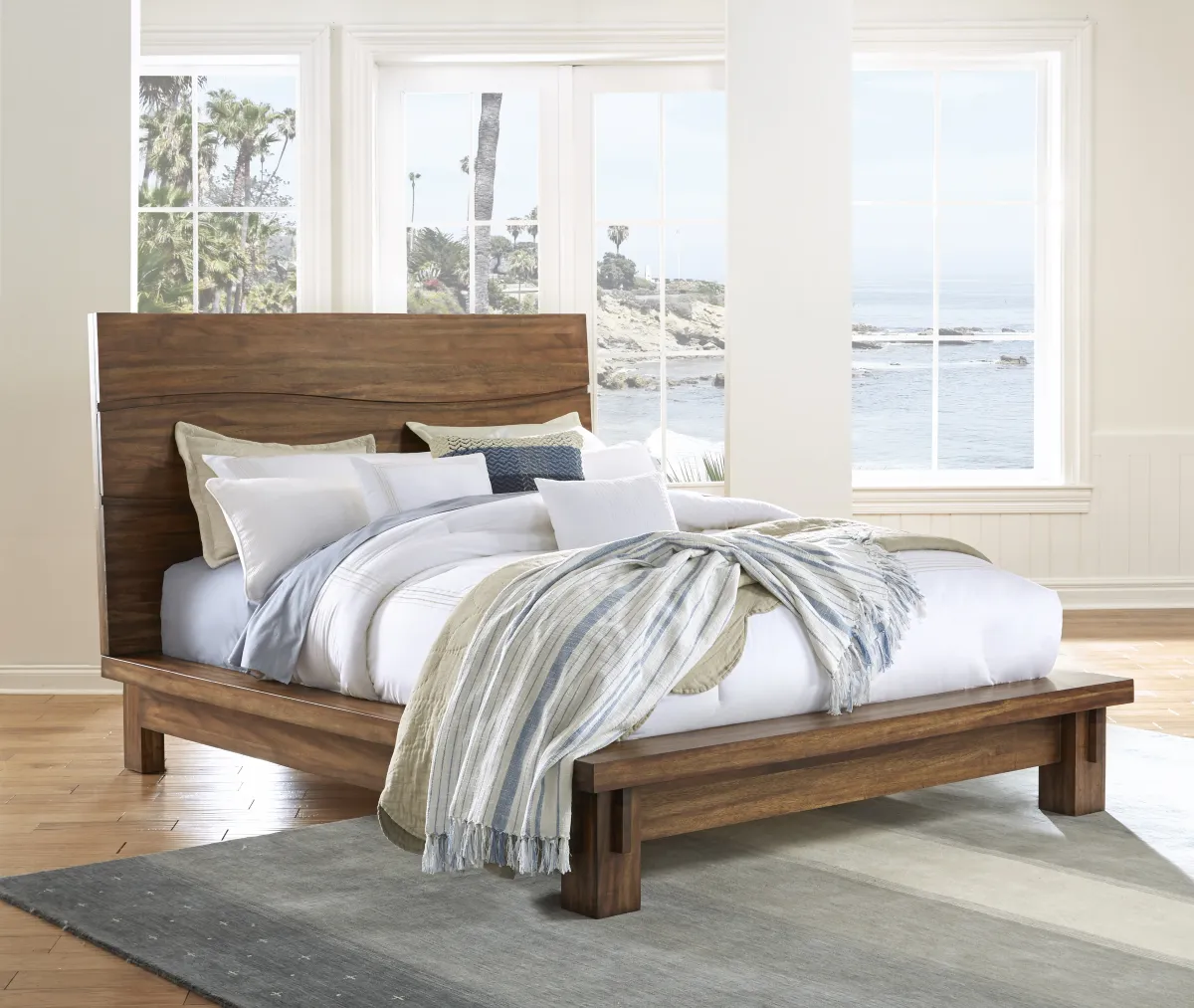 Ocean California King-size Solid Wood Platform Bed in Natural Sengon