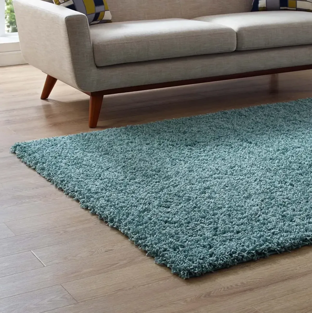 Enyssa Solid 8x10 Shag Area Rug