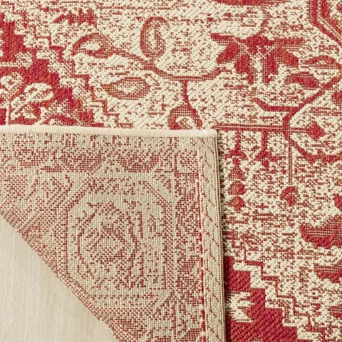 LINDEN 138 Collection LND138Q-212 Red / Creme 2'-2" X 12'