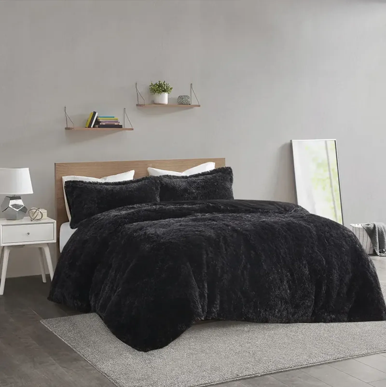 Intelligent Design Malea Black Shaggy Fur Duvet Cover Set