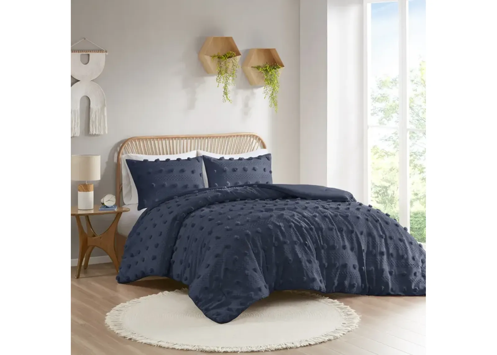 Lucy Clip Jacquard Comforter Set