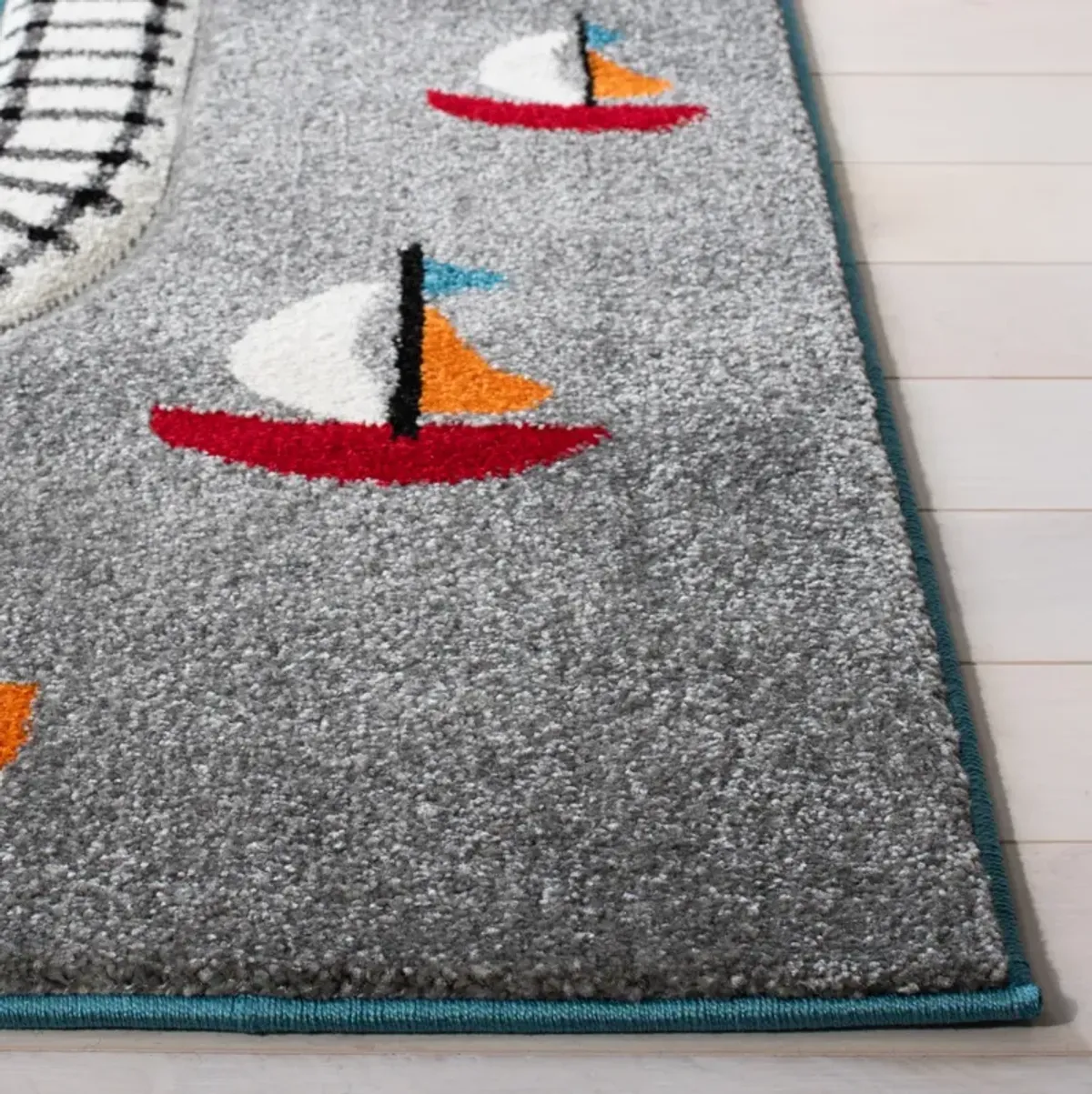 CAROUSEL KIDS 192 TURQUOISE  2'-3' x 4' Accent Rug